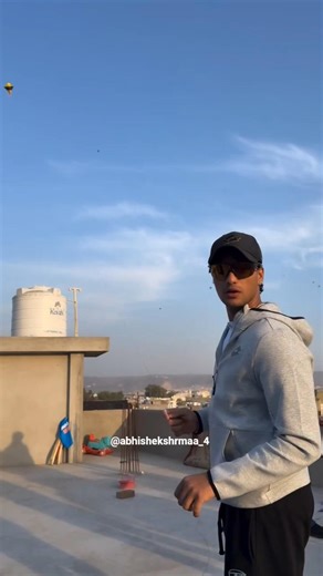 Abhishek Sharma Kite flying 🪁🤩 #abhisheksharma #kiteflying #lohri #abhishek #indiancricketer #viral