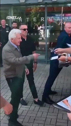 Herec Dustin Hoffman priletel na festival do Karlovych Varov