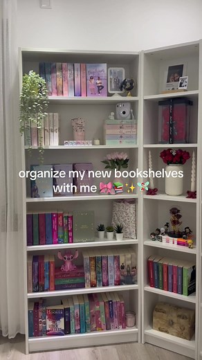 Organize My New Bookshelves with Me – Fun Tips!