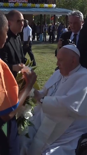 Highlights of Pope Francis’ third day in Papua New Guinea, which saw him celebrate Mass in Port Moresby and fly to Vanimo to meet with lay Catholics and missionaries priests and nuns. | Family Ministry