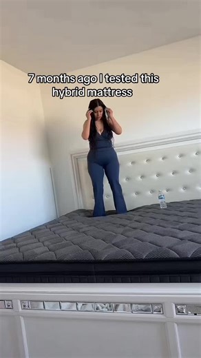 By far the best mattress I’ve had especially for the price ! @EVLWZL Mattress #mattress #mattressinabox #hybridmatress #evlwzl #tiktokmademebuylt