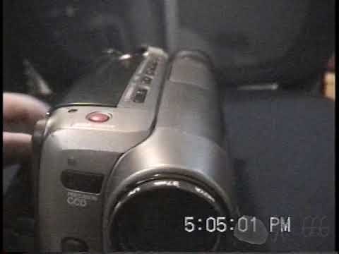 Sony Handycam CCD-TRV22 Video8 Camcorder