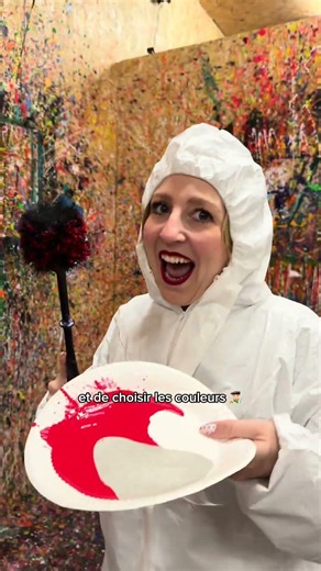 Activity at the Art Attack Room with instax™ mini Link+ (advertisement)