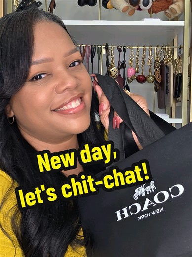 New day, grabbed a couple charms, yapping about things, lol. #COACH #coachbag #coachretail #bagcollection #bagcharm