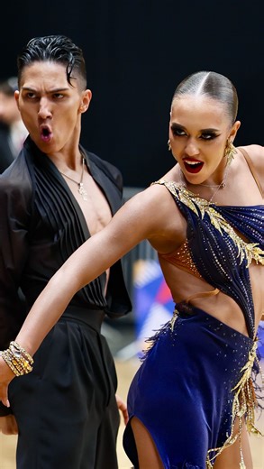 DreamSparks/ Волшебные серьги для бальниц✨ on Instagram: "До конца🔥🔥🔥 Любимые Саша и Костя отжигают в финале 😍 Спасибо за видео @dark.floor @_aziphoto"