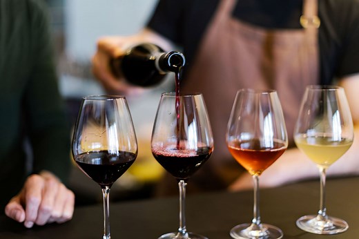 How to Write Wine Tasting Notes Like a Pro