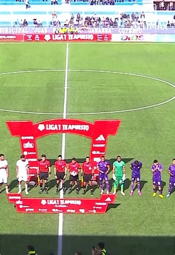 🔥⚽ ¡YA SALEN LOS PROTAGONISTAS EN CUTERVO! 💪🏟️ #ComerciantesUnidos vs #JuanPablo 📺 Conoce cómo ver L1MAX en vivo 👉 https://l1max.com #L1MAX #TorneoClausuraXL1MAX