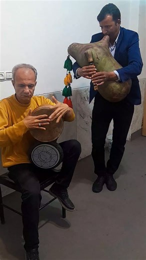 hashem_alinezhadan on Instagram‎: "اجرای زیبای صادق اکبری از هنرجوهای پرتلاش آموزشگاه حقانی"‎