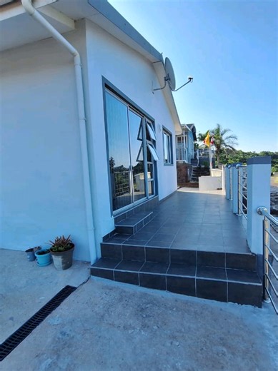 3 Bedroom Simplex for Sale in Hillview, Shallcross