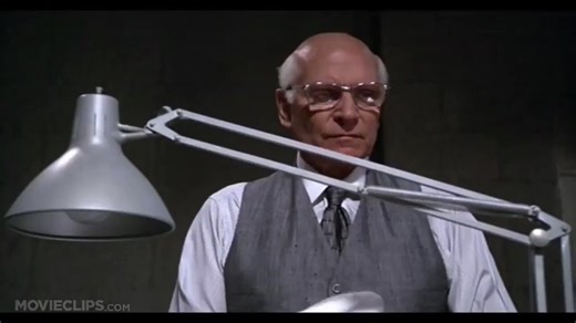 LAURENCE OLIVIER underwent treatment for cancer during filming, which affected his memory so badly he could barely remember more than one or two lines at a time.Even so, his superb performance earned him an Oscar nomination. MARATHON MAN (1976)