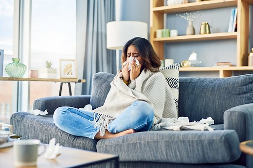 Rhume (Rhinite) : définition, symptômes, traitements