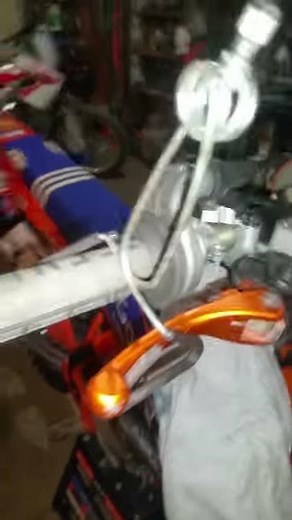 Bleeding ktm (or any bike) front brake by yourself