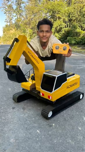 Rc Komatsu Exavator Machine Unboxing 😍#shorts