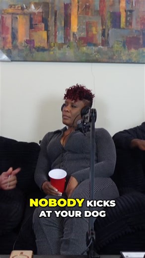 The Really Broke Podcast on Instagram: "Escalating home invasion signs: aggressive delivery, visible weapons. Protect your family—don't open the door. Trust your instincts. #fypsecurity #explorerpagehomesafety #HomeInvasionAwareness #SafetyTips #ProtectYourFamily #HomeSecurity #StaySafe"