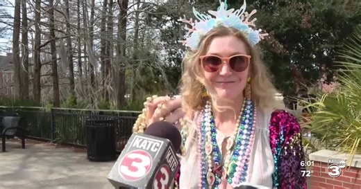 WATCH: Mardi Gras parade gives students a break
