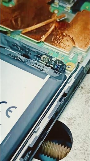 ⚡ Mobile Automatically Off | Battery Fuse Fix #repair #tech #mobilerepair