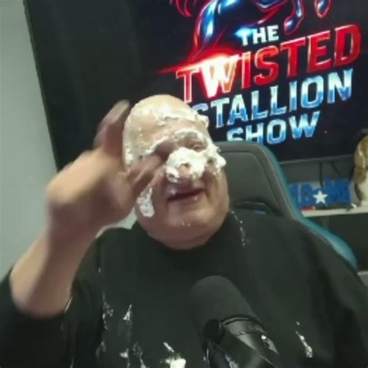 OLD MAN GETS PIE TO THE FACE ON STREAM!