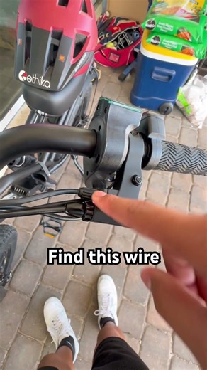 How to unplug brake sensor on E bike