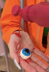 21K views · 122 reactions | The criminal transformed gummy worms into big jelly bears!  | 123 GO House | Facebook