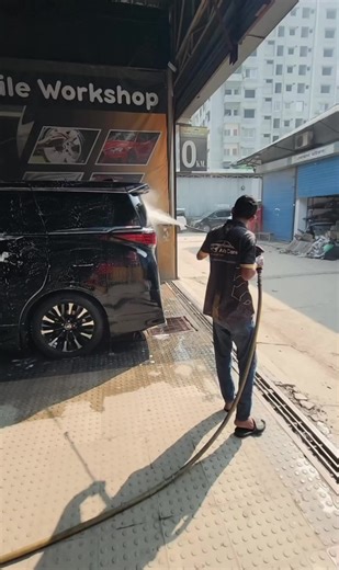 Explore the 2025 Toyota Alphard: Monthly Rentals