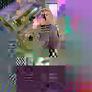 Dyson Cyclone V10™ 吸力持久無衰減，全靠選用高容量七芯電池技術提供源源動力。 了解更多: https://bit.ly/2qW7NSR 立即購買: https://bit.ly/2JpmghW Fade-free power. The battery technology behind our longest-running cord-free vacuum. Learn More(Eng): https://bit.ly/2HNEM6w Shop now(Eng): https://bit.ly/2JoBnIk #Dyson #DysonCycloneV10 | Dyson