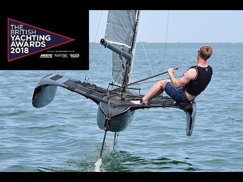 The Flying Mantis, fast foiling trimaran - 2 mins 20 secs