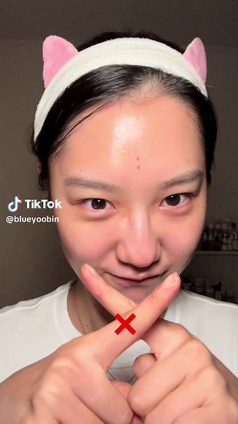 Properly Applying Cream Without Breakouts