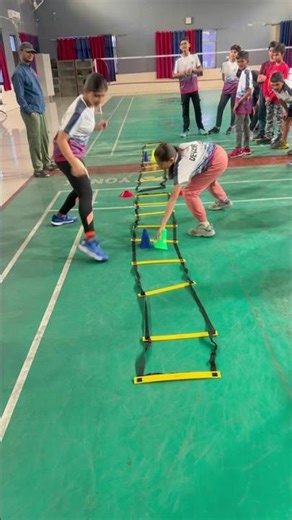 WORKOUT WITH FUN 😅😁🎯✅🎯 #badmintontutorials #badminton #shorts