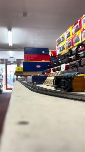 Just got my module repaired and testing it on my local model shops track.