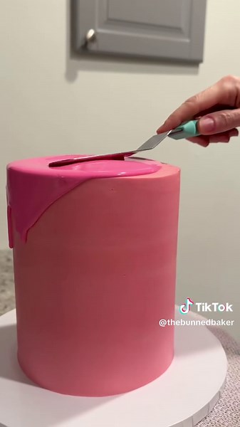 Cake Drip Tutorial: How to Create Stunning Drip Cakes