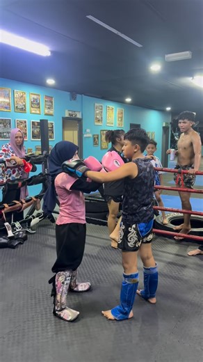 Mia Sara Nasuha on Instagram: "side quest 🤣"