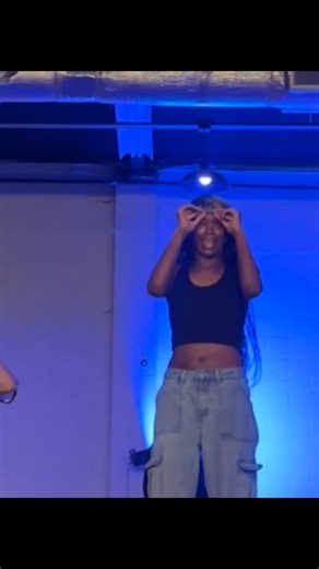 1.2K views · 80 reactions | as a mom.. in LA TAKE THE DANCE CLASS ‍♀️ yeah..she’s definitely back!!!﫢 #moms #fyp #dance #momlife #choreography | Austyn Harčarová | Facebook