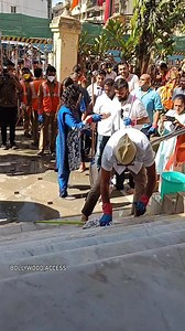 481K views · 4.6K reactions | That’s Jackie Shroff Doing Soical Service  That fitness level at his Age is commendable! #jackieshroff | Bollywood World | Facebook