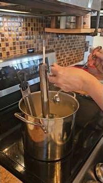 Finishing the maple syrup #maplesyrup #maplesap #homesteading #maplesyrup