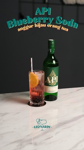 Leonardy Leo on Instagram: "API Anggur Hijau OT bisa kita kreasiin jadi minuman yang enak loh!! Di video ini, gw share resep minuman anggur yang bisa kamu coba di rumah. Bahan-bahannya juga mudah didapat, jadi kamu bisa langsung coba. Jangan lupa follow aku biar gak ketinggalan resep-resep minuman lainnya. #letsmix #minuman #kopi #coffee #barista #mocktail #cocktail #resepminuman #mixologist #apianggurhijau #apiorangtua #api #asliapik #anggurot"