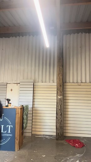 19 reactions · 13 comments | Day 4 of the renovations and it feels like it might actually be coming together ready for Saturday! Let me know if you’re coming to see us in the comments  | Halt Equestrian | Facebook