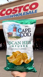 #AD🚨New @Capecodchips Tuscan Herb Infused Potato Chips are now exclusively available in @Costco clubs nationwide for only $7.99 for a huge Costco size bag! 🚨😋With incredible Gourmet Flavor and crafted with Tuscan Herb-infused sea salt that includes basil, rosemary and garlic, these chips are perfectly balanced delivering an authentic, elevated flavor making it a must have snack!✅Made from high-quality, kettle-cooked potatoes, these chips feature our Cape Cod signature folds and crunch, offeri