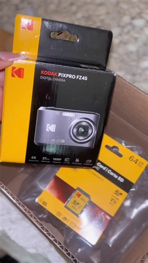 📸 Capturez chaque instant avec la KODAK PIXPRO FZ45 ! Immortalisez vos plus beaux souvenirs avec une qualité d'image exceptionnelle. ✨ Caractéristiques : • 📷 Capteur de 16 MP • 🎥 Vidéo Full HD 1080p • 🔍 Zoom optique 4x • 🌄 Objectif grand angle 27 mm • 🖥️ Écran LCD 2,7 pouces • 🔋 Fonctionne avec 2 piles AA, pratique partout ! Que ce soit pour les voyages, les événements, les anniversaires ou vos créations de contenu, la Kodak PIXPRO FZ45 est le compagnon idéal. 📞 Commandez dès maintenant 