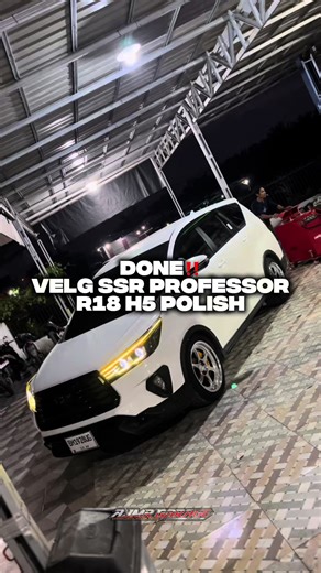 SSR Professor R18 H5 Polish Wheels on Innova Reborn