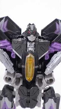 Why Was He So Hard To Get?! | #transformers Dark of the Moon Deluxe Skywarp Video Review