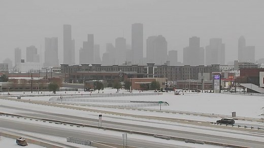 Comparing the deadly 2021 freeze to the 2025 snowfall that hit southeast Texas