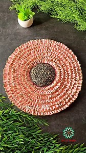 The soft peach color n gold on clay frills is jus wow😍 Absolutely loved the way it came out ❤️ Endless possibilities with Clay✨️ Made this artwork in January.. Reposting the creation 😍 Using air dry clay, acrylic colors, and gold dust on mdf. #artowalls #reelsinstagram #easycrafts #explore #homedecor #trending #crafttime #trendingnow #diycrafts #floraldesign | Chhaya Meena