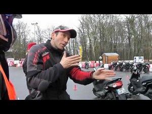 Formation à la conduite des 125, scooters, motos et MP3 LT : Le freinage