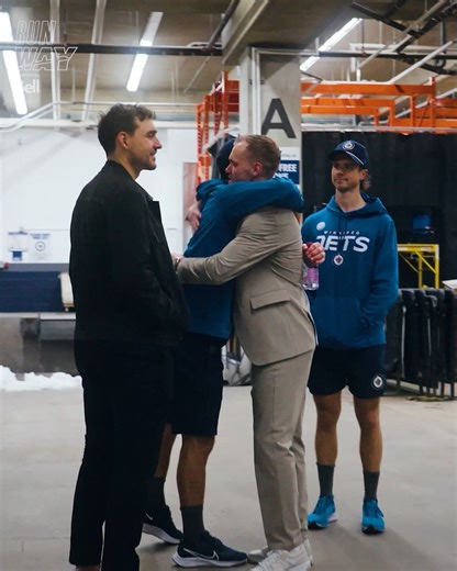 An old friend returns as a foe 🏒 Go behind-the-scenes for the full 15-minute episode of RUNWAY, presented by Bell Canada! 🍿 https://wpgjets.co/2526RUNWAY-EP4 | Winnipeg Jets