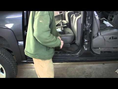 Project Rusty Suburban - Rocker panel rust repair part 1