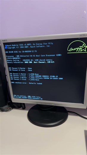 Entering The BIOS on an old computer