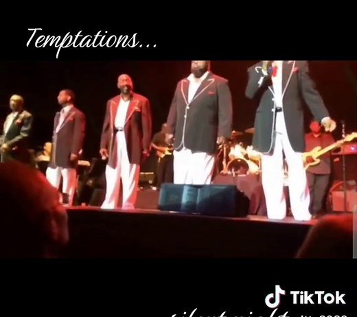 Live Performance of Temptations' Silent Night