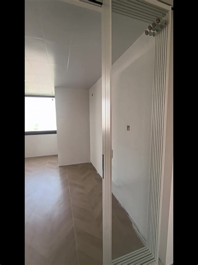 we are ✅23 years factory ✅Products can be customized ✅No distortion and no fading ✅Carry a mosquito net-mosquito-proof but not windproof Support a variety of glass color choices -LOW-E glass, double tempered glass, large glass. #foshan #manufacturer #aluminum