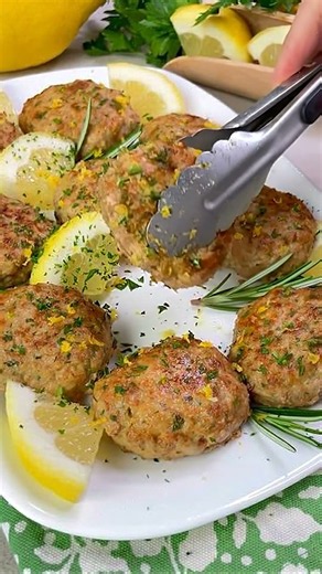 Lemon Herb Chicken Patties | Juicy Healthy Chicken Dinner Recipe