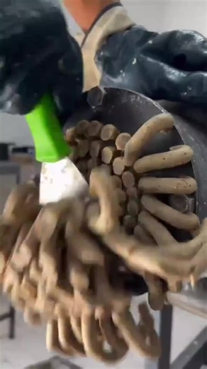 Incredible Factory Workers in the United States